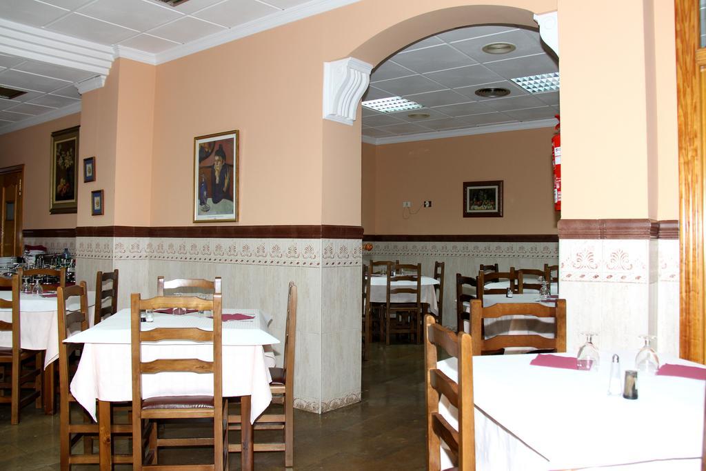 Hostal Restaurante La Masia Vila-real Εξωτερικό φωτογραφία