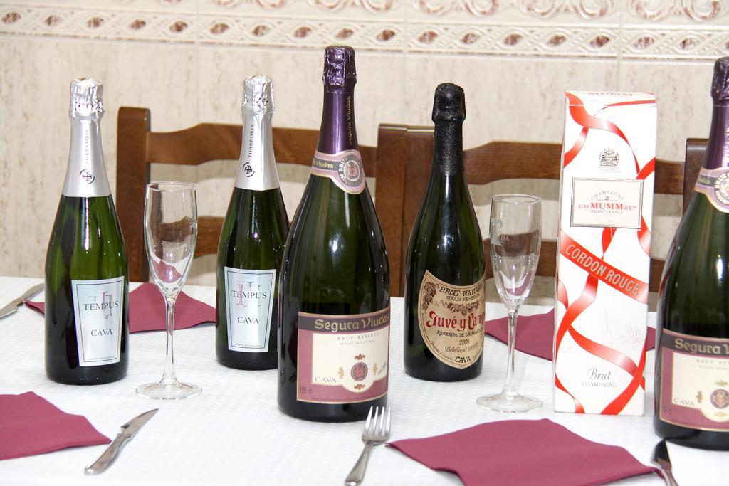 Hostal Restaurante La Masia Vila-real Εξωτερικό φωτογραφία