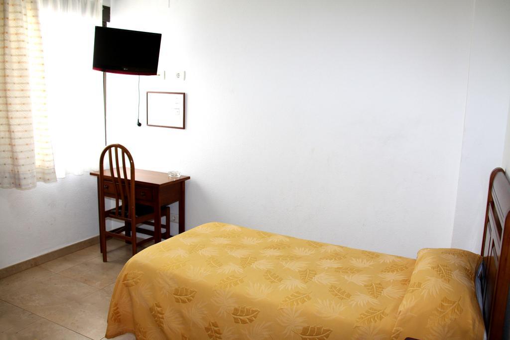 Hostal Restaurante La Masia Vila-real Δωμάτιο φωτογραφία