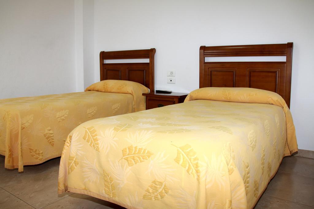 Hostal Restaurante La Masia Vila-real Εξωτερικό φωτογραφία