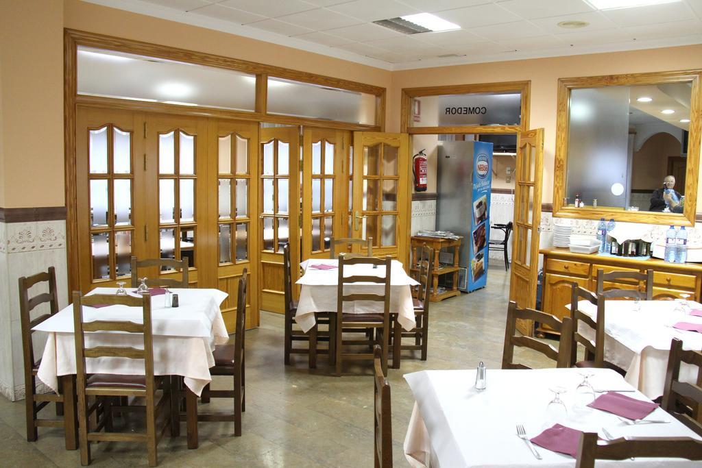 Hostal Restaurante La Masia Vila-real Εξωτερικό φωτογραφία