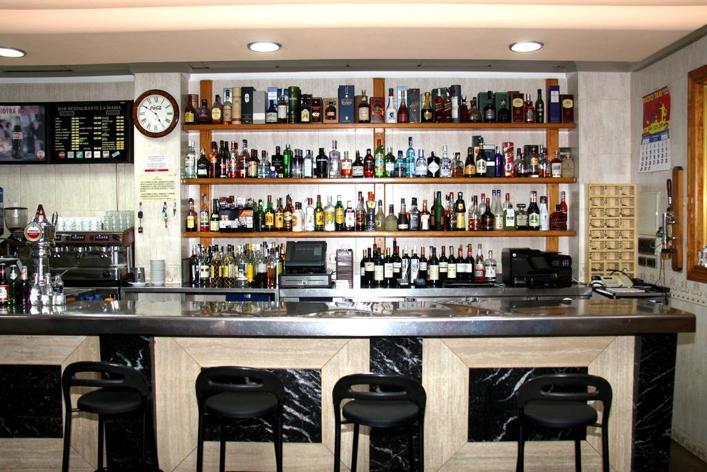 Hostal Restaurante La Masia Vila-real Εξωτερικό φωτογραφία