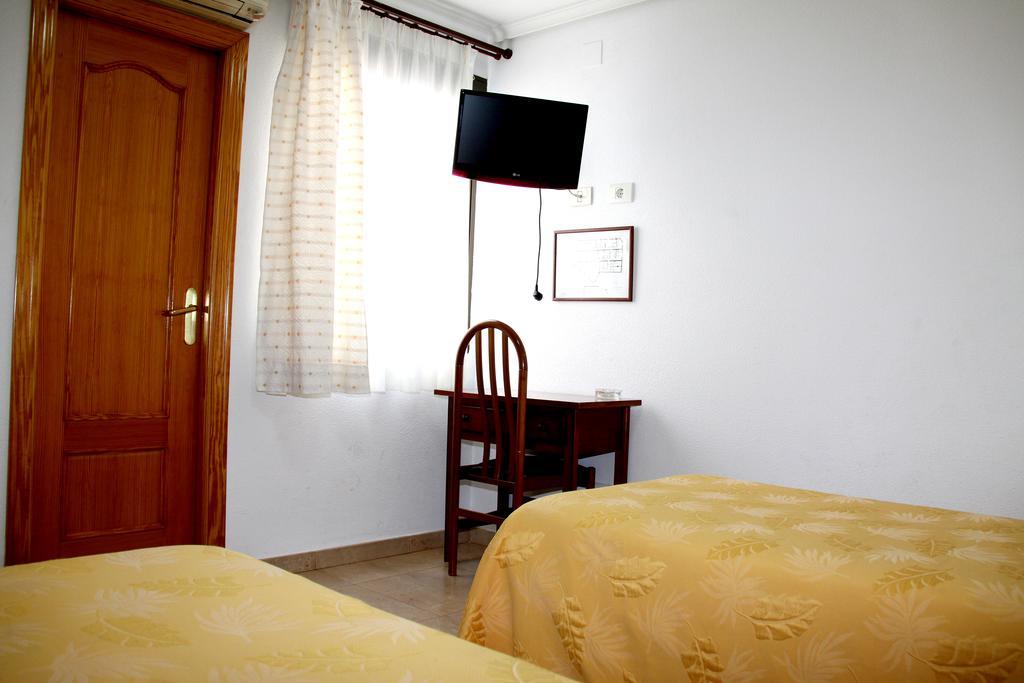 Hostal Restaurante La Masia Vila-real Εξωτερικό φωτογραφία