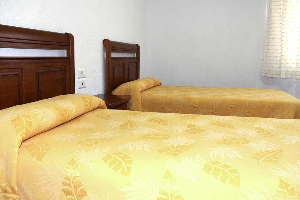 Hostal Restaurante La Masia Vila-real Δωμάτιο φωτογραφία