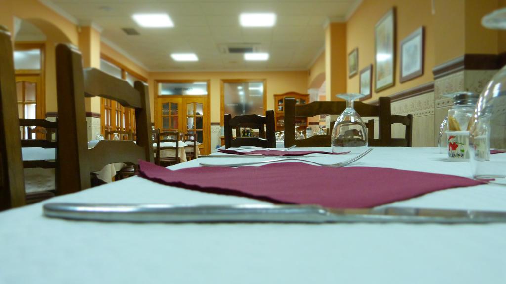 Hostal Restaurante La Masia Vila-real Εξωτερικό φωτογραφία